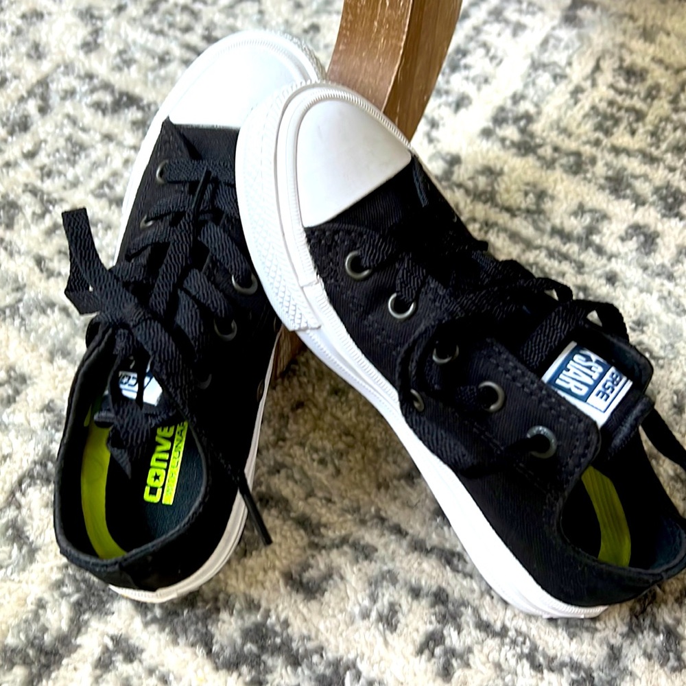 Converse kids shoe